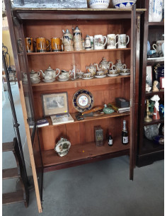 VITRINA ANTIGUA 2