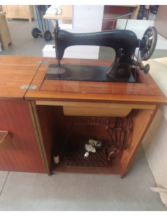 MAQUINA DE COSER