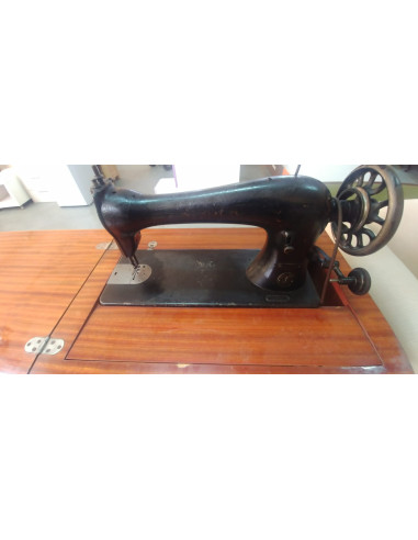MAQUINA DE COSER