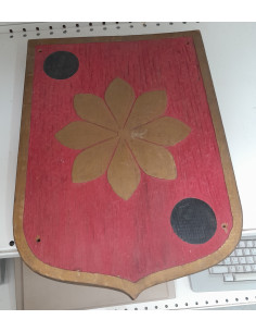 ESCUDO DE MADERA 2