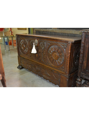 ARCÓN VASCO TALLADO