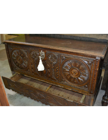 ARCÓN VASCO TALLADO