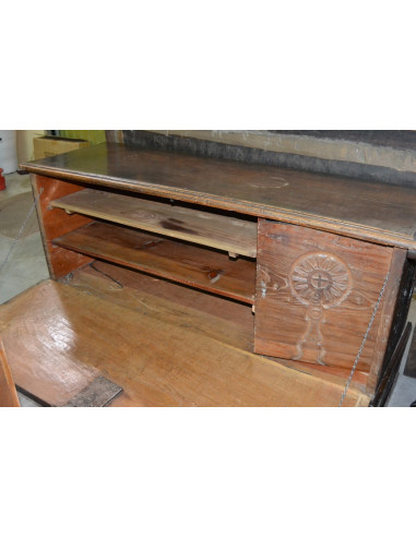 ARCÓN VASCO TALLADO