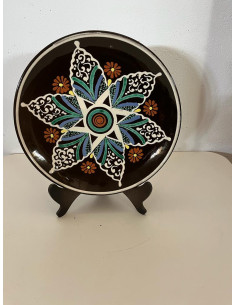 PLATO MARRON OSCURO 2